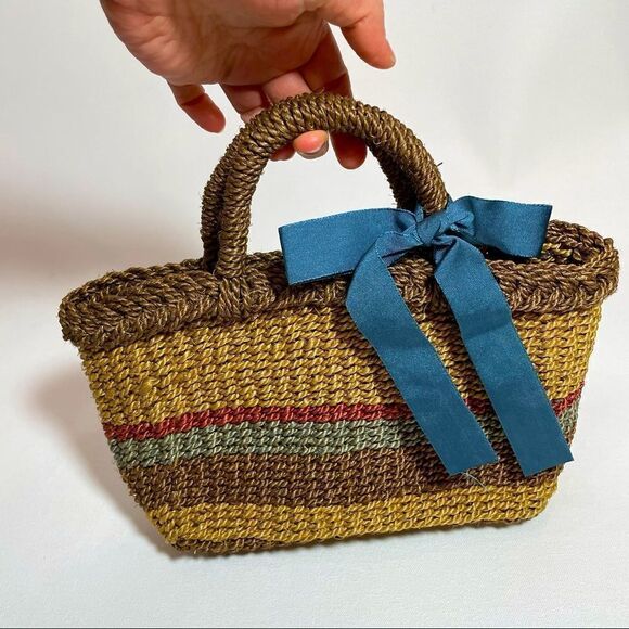Petite handmade basket 🧺 tote with blue grosgrain ribbon from Whole Foods - Picture 1 of 8